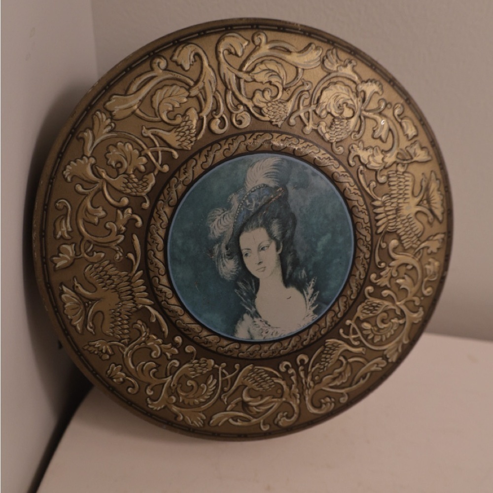 Vintage Ornate Gold and Blue Decorative tin